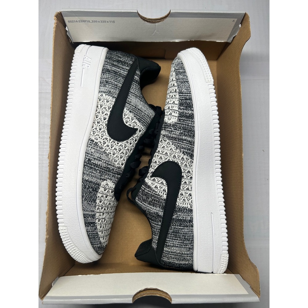 Air Force 1 Flyknit Black Pure Platnijm Size 11 AV3042 100 New/No Lid